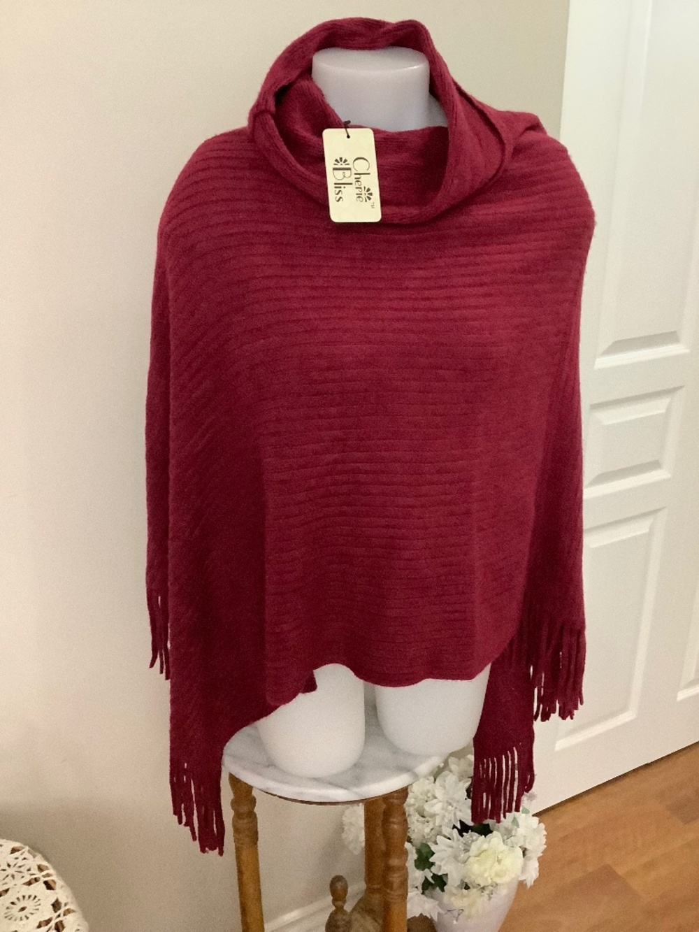 NWTCherie Bliss Poncho Medium